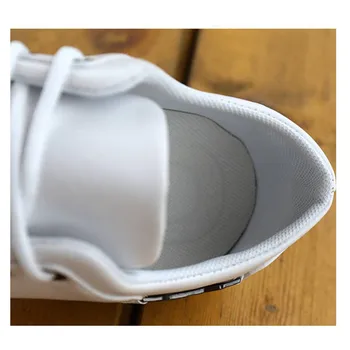 Moda Loafers Čevlji za Moške Priložnostne Čevlji Non-slip Moški Stanovanj Dihanje Copati Moški Loafers Lahki Zapatillas Hombre 2020