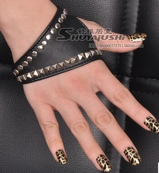Ženska Hip-hop semi-prst rokavice ženska seksi punk kovice usnjene rokavice črne rokavice uspešnosti